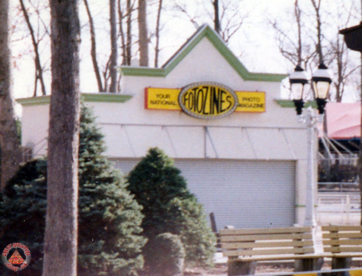 Liberty Square Novelties at Six Flags Great Adventure